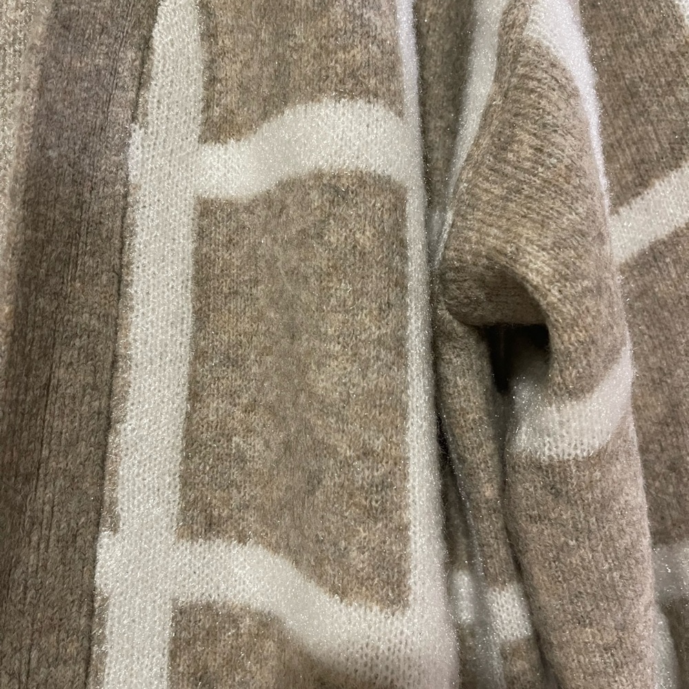 Sweater - Picture 3 of 3